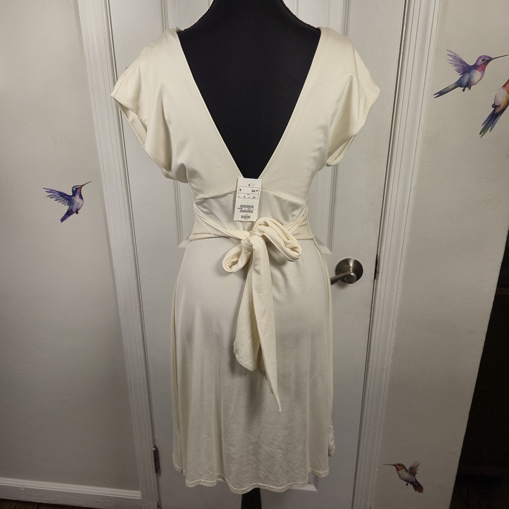 ​H&M Ivory Pleated Deep V-Neck Wrap Effect Midi Bridal Party Holiday Dress US 8 - Picture 5 of 8